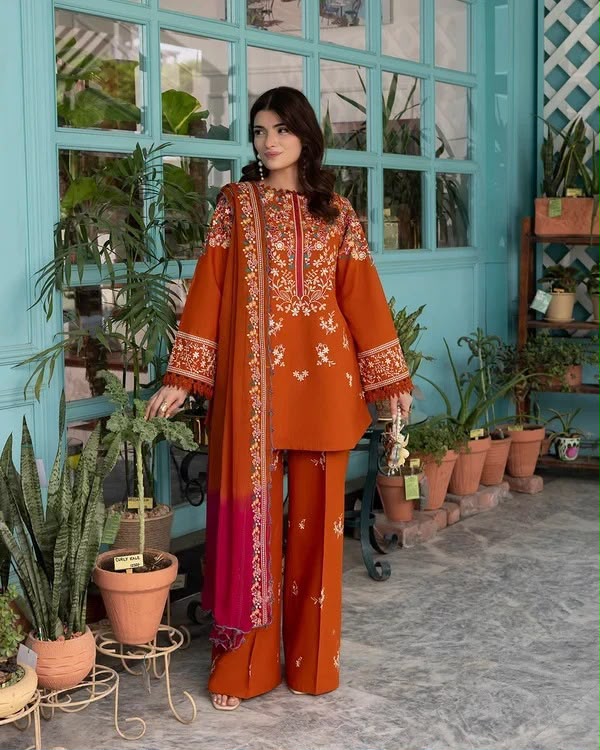 BATIK 2734